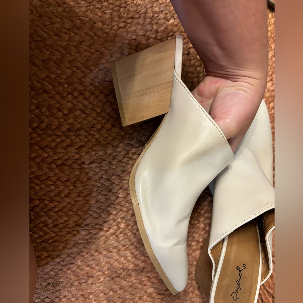 Off white/ cream booties